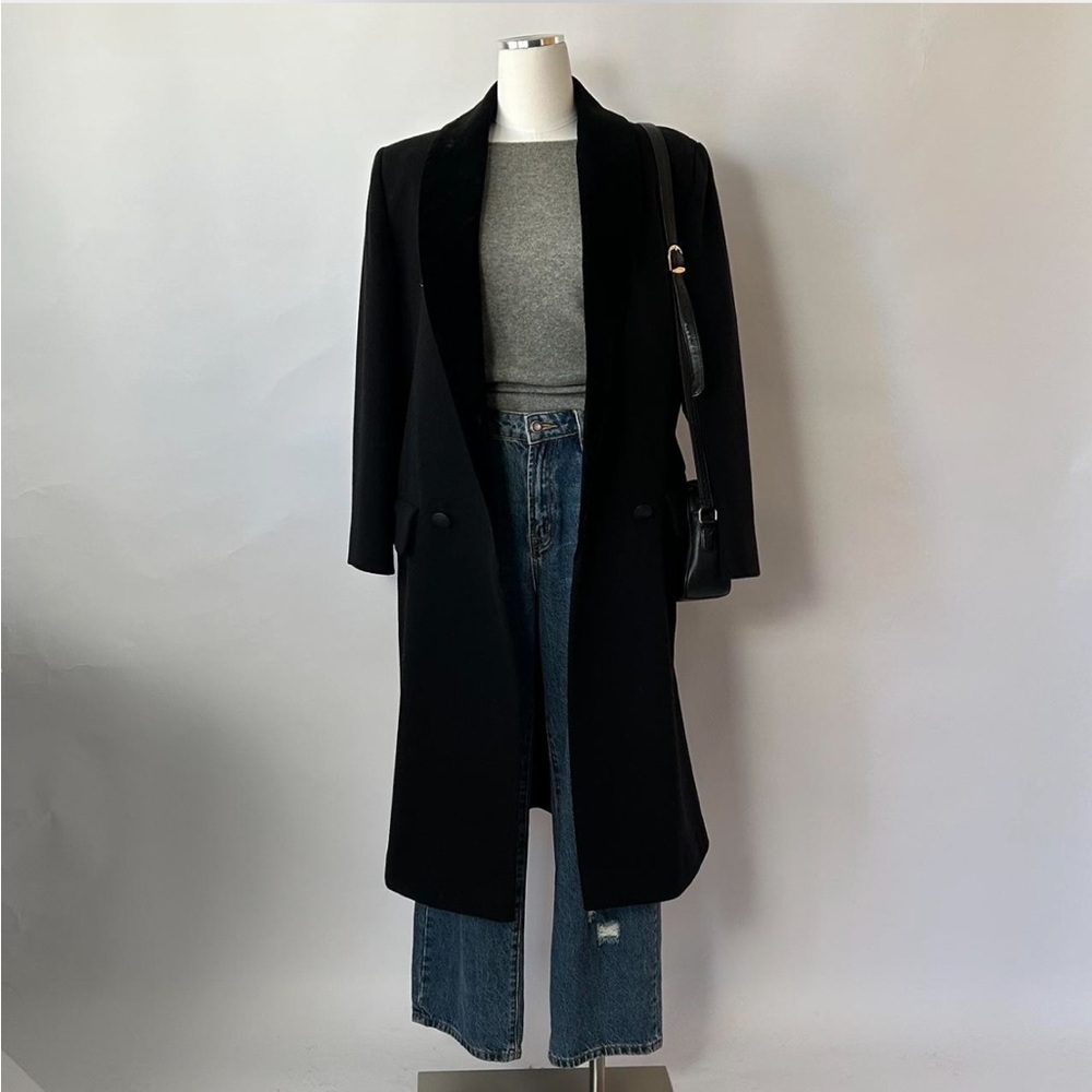 Vintage 1980s Fashion by Hill pure wool overcoat with velvet collar winter